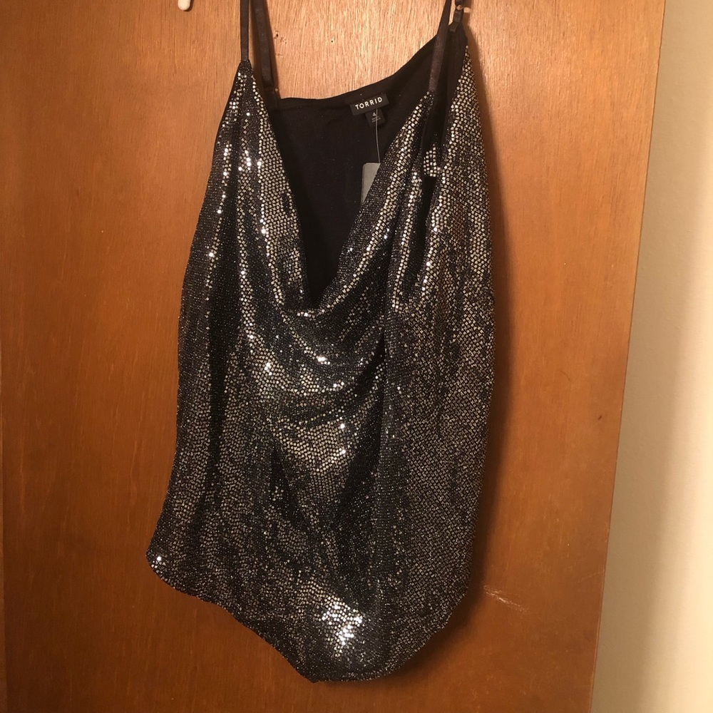 NWT Torrid Sequin Cowl Cami Sz 4